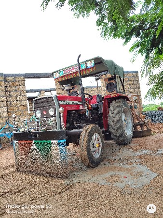 ટ્રેક્ટર વેચવાનું છે