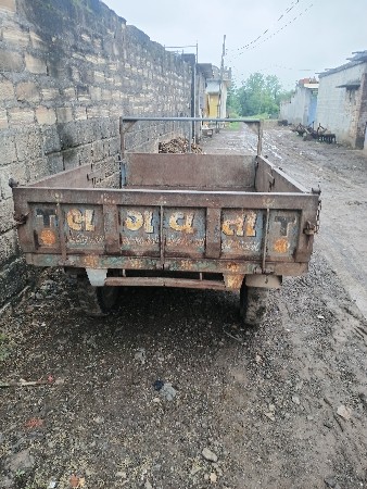 લારી વેચવા ની છે