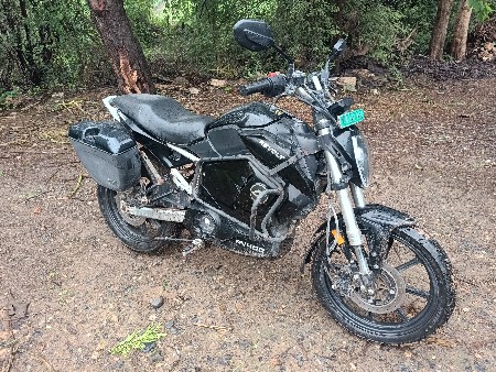 REVOLT RV 400