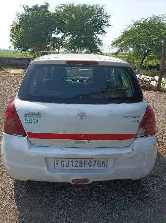 વેચવાની છે
