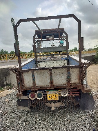 નીયુવાશુદેવ