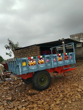 જય સીતારામ નું ફોરવીલ ટેલર વેચવાનું