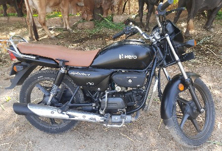 ગાડી વેચવાની છે