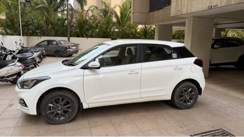 i20 Asta