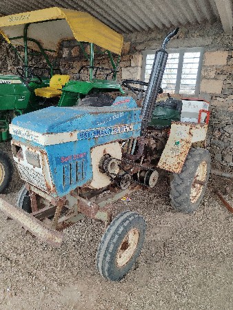 વી એસ ટી મીની ટૈકટર