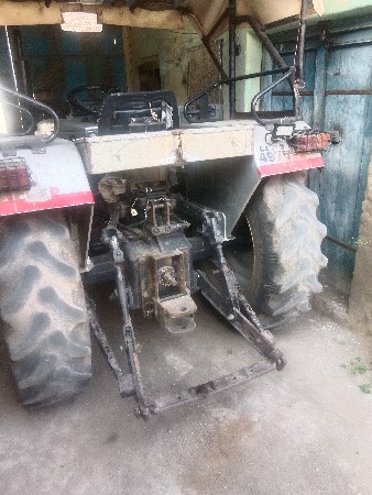 368 આઇશર ટ્રેકટર વેચવાનું છે