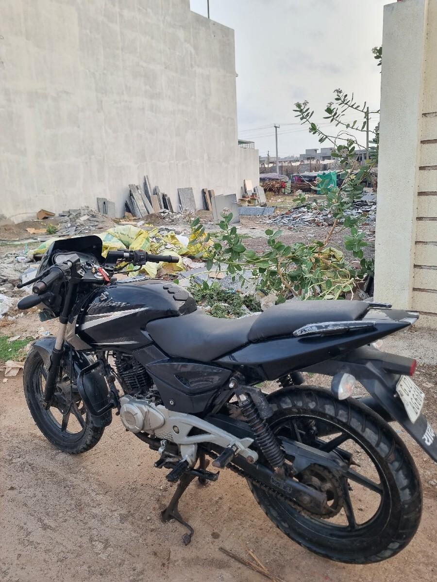 pulsar 180