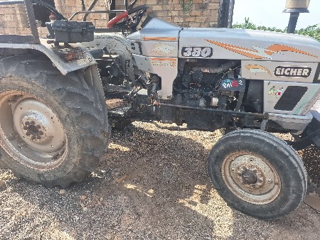 Eicher 380 vechva nu se
