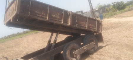 કિશાન ટેલર છે સોરસ પાટલો છે