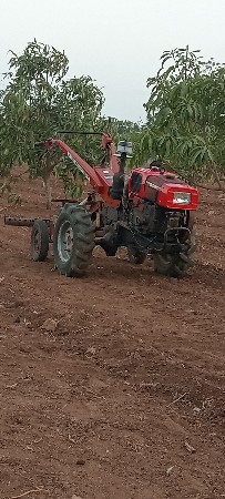 ટ્રેક્ટર