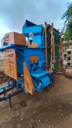 જયંત નું થ્રેશર વેશવાંનુ છે