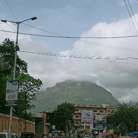 સુપર માર્કેટ વેચવાની છે..