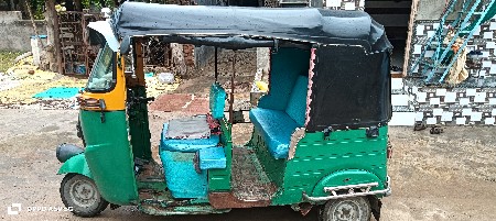 આ રિક્ષા વેચવા ની છે મોડેલ:૨૦૧૯