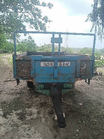 વેચવાની છે