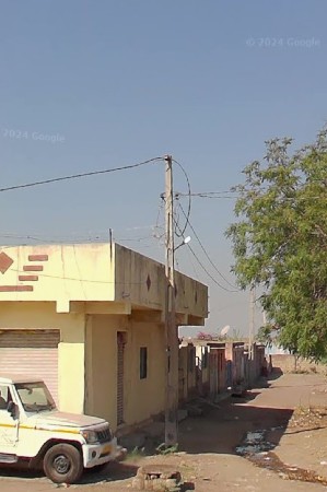 મકાન + દુકાન