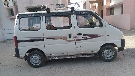 ઇકો ગાડી વેચવાની છેં