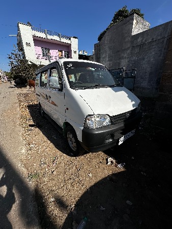 ઈકો વેચવાની છે ઘર ઘરાવ ગાડી છે