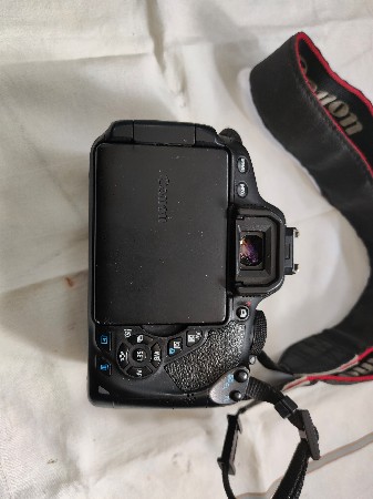 canon 700d touch screen