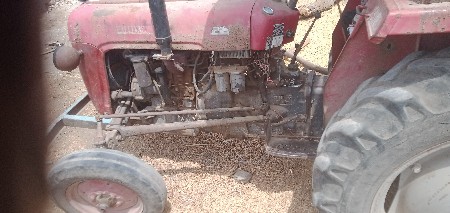 ટ્રેક્ટર વેચવાનું છે