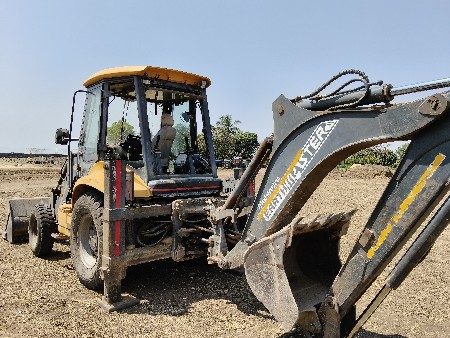 mahindra jcb