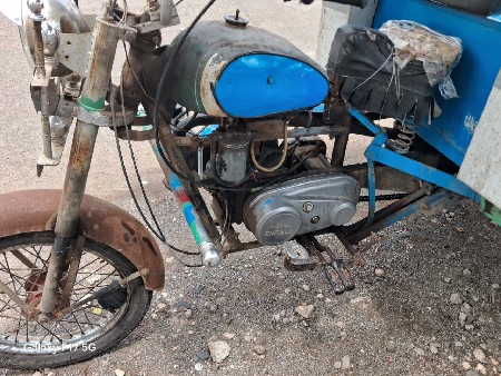આ રીક્ષા વેચવાની છે