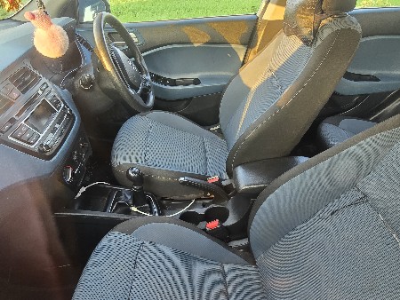 i20 active pure petrol