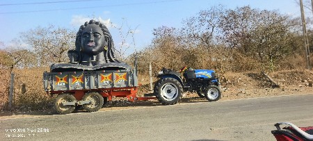 ટ્રેક્ટર વેચવાનુ છે
