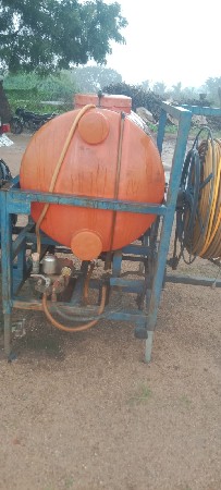 દવા છાંટવા નો પંપ વેચવા નો છે