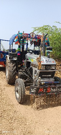 આઈસર 380