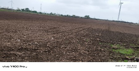 જમીન વેચવાની છે