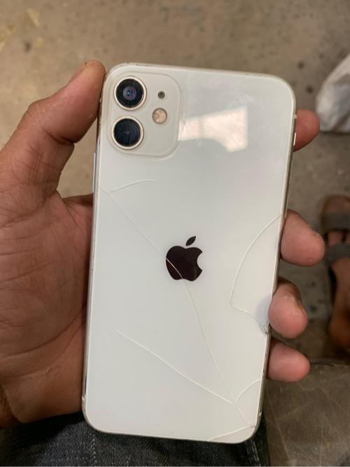 I phone 11 bek galas carek se