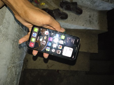 i phone Xs 64 GB