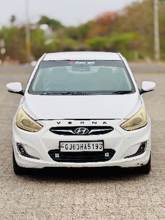 VERNA 2014 MODAL