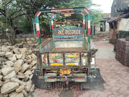 2018 Riksha