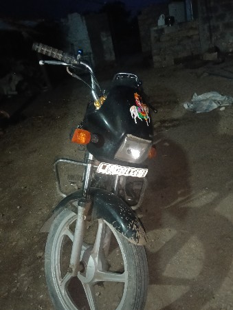 ગાડી વેચવાની છે