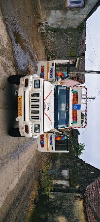 બોલેરો પીકબ  8 ફુટ