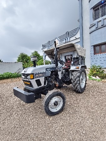 Eicher 380