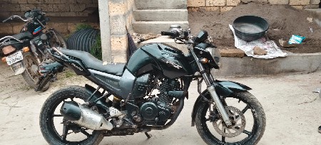 આ બાઇક વેચવા નિ છે