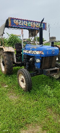 ટ્રેક્ટર વેચવાનું છે