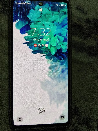 Samsung galaxy S20fe 5g phone