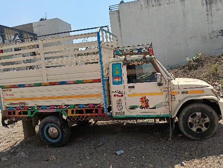 બોલેરો પીકબ 9 ફુટ