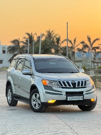 Mahindra XUV 500 w8 diesel