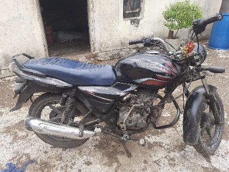 ગાડી વેચવાની છે