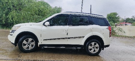 xuv 500 w8 2013