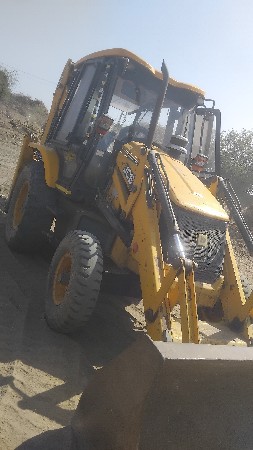 જે,સી,બી,મોડલ 2014