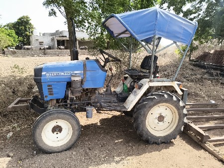 ટ્રેક્ટર વેચવાનું છે