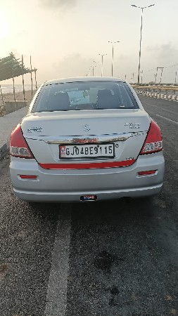 ફોરવીલ કાર વેચવાની