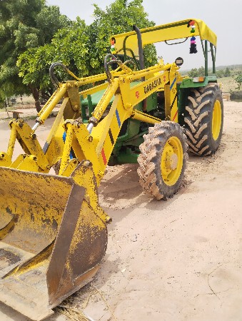 જ્હોન ડીયર ૫૩૧૦ લોડર