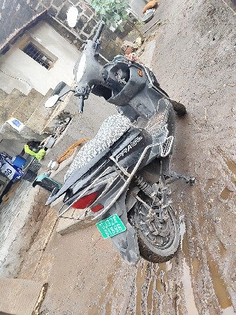 બેટરી વાળી ગાડી વેચવાની છે