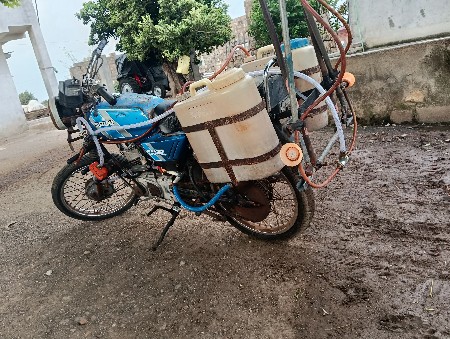 સુઝુકી મેક્સ ૧૦૦